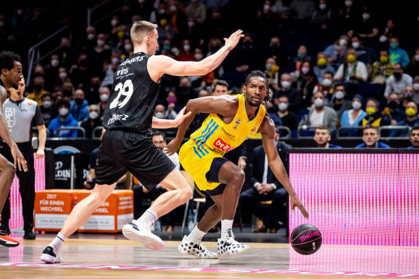 摆脱了任何 摆脱了任何