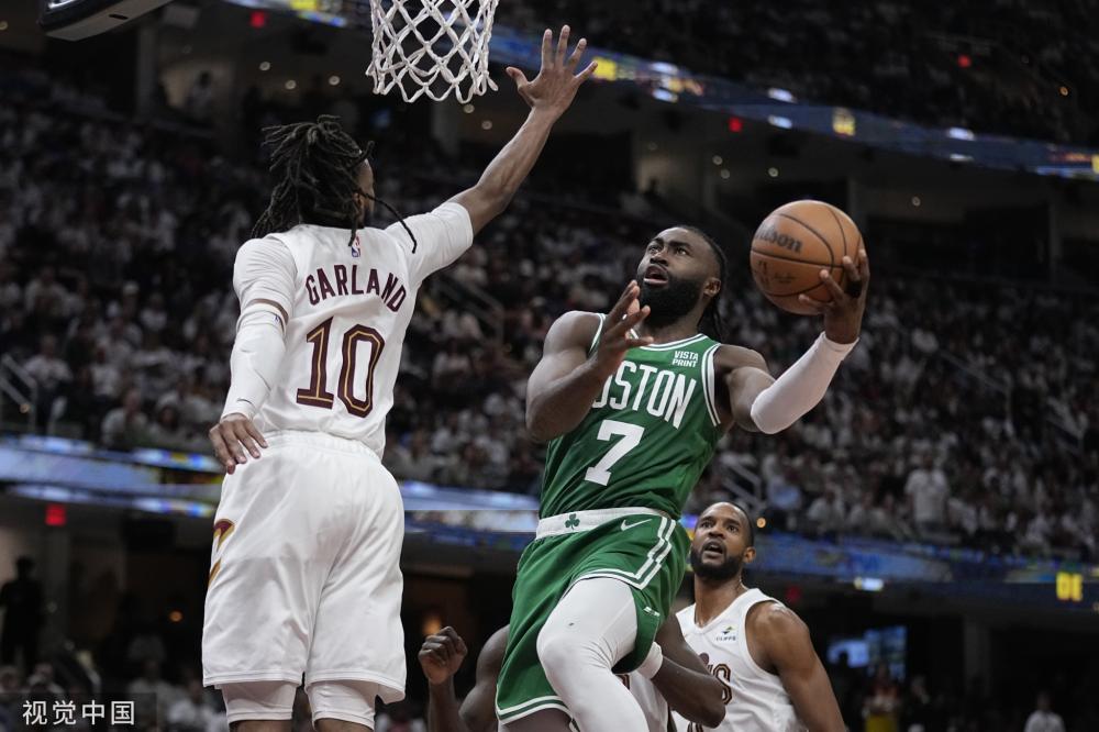 的坚韧与坚 的坚韧与坚