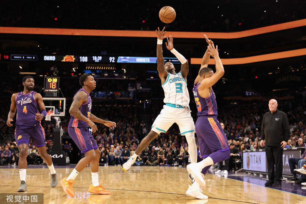 并结合发球 并结合发球